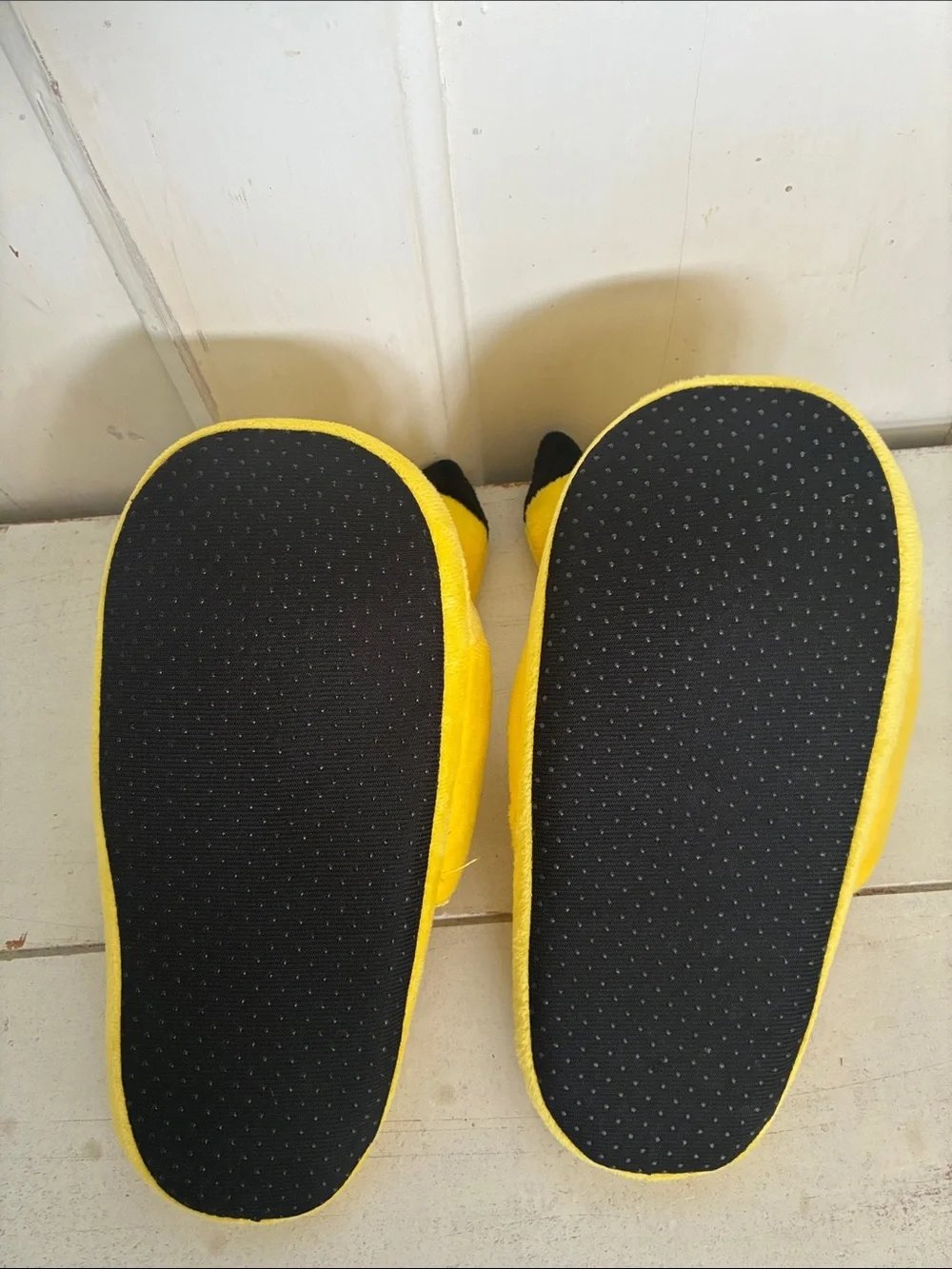 Kids Pokémon slippers size big boy 5/6